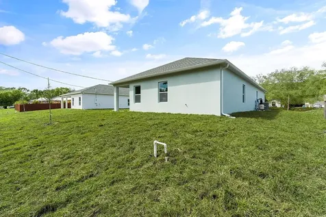8646 100th Avenue Vero Beach FL 32967