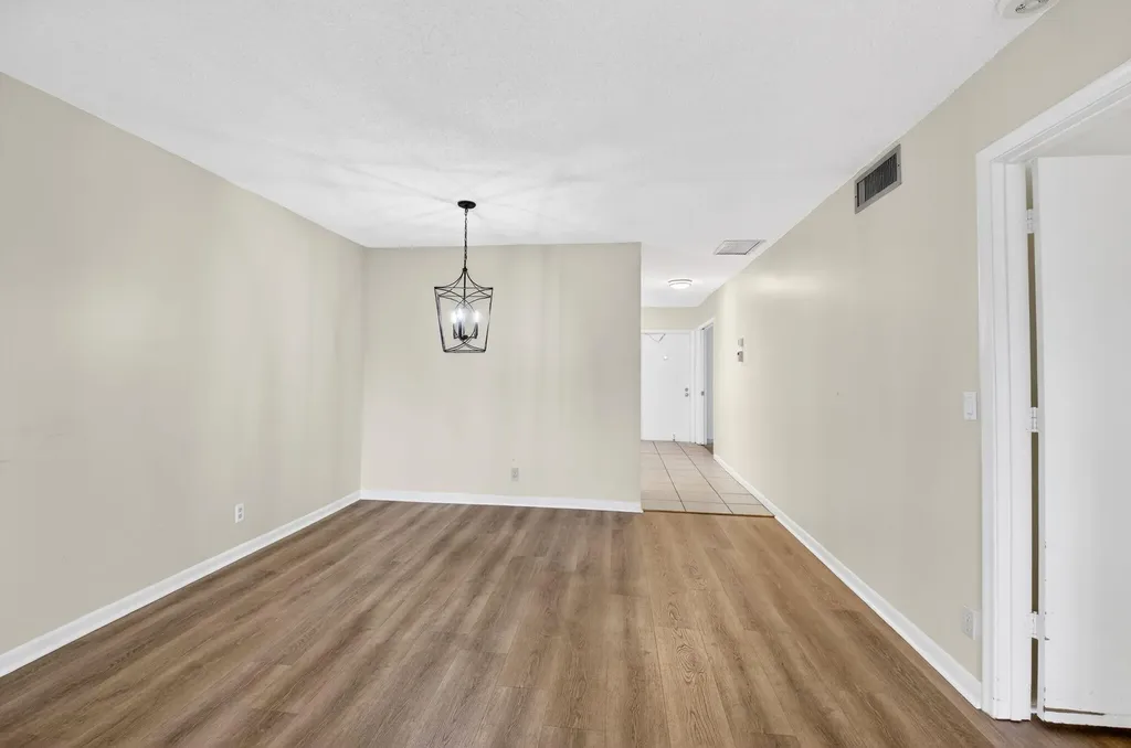 2840 SW 13th Street Delray Beach FL 33445