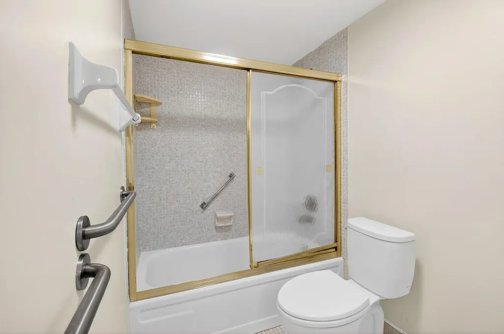 2840 SW 13th Street Delray Beach FL 33445