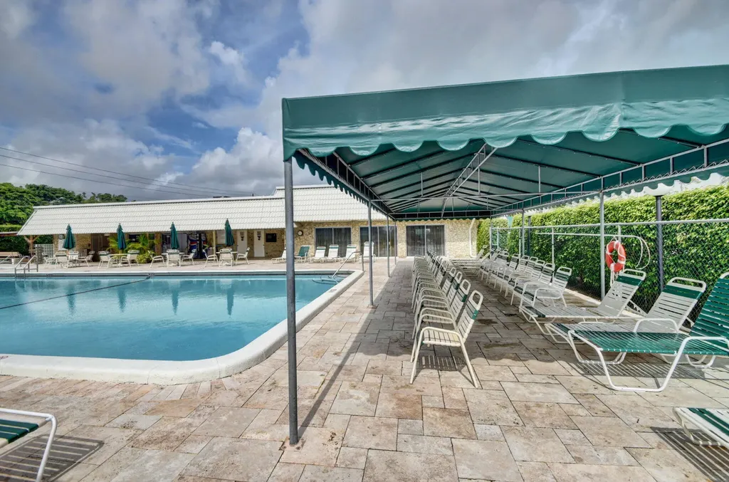 2840 SW 13th Street Delray Beach FL 33445