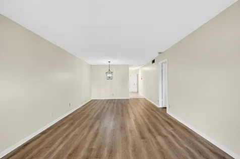 2840 SW 13th Street Delray Beach FL 33445