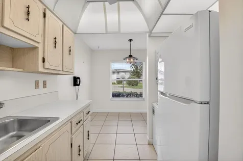 2840 SW 13th Street Delray Beach FL 33445