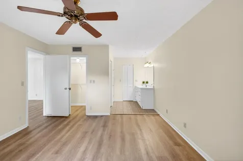 2840 SW 13th Street Delray Beach FL 33445