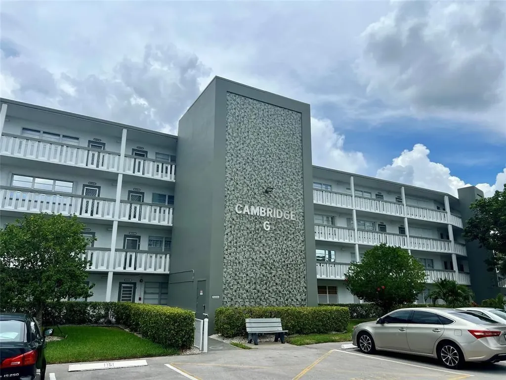 4159 Cambridge G Deerfield Beach FL 33442