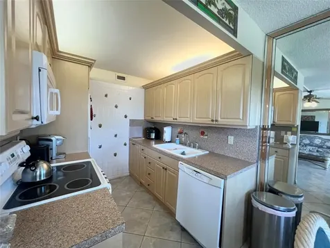 4159 Cambridge G Deerfield Beach FL 33442