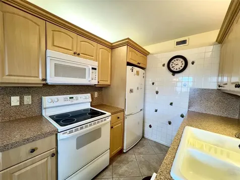 4159 Cambridge G Deerfield Beach FL 33442