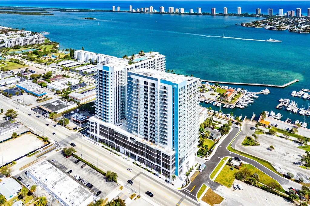 220 Lake Shore Drive Lake Park FL 33403