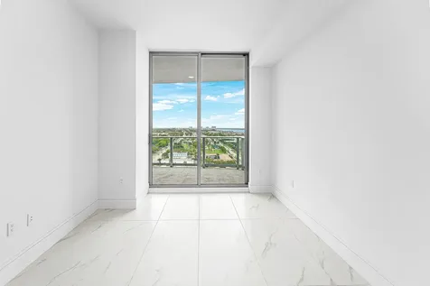 220 Lake Shore Drive Lake Park FL 33403