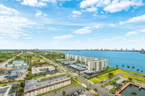 220 Lake Shore Drive Lake Park FL 33403