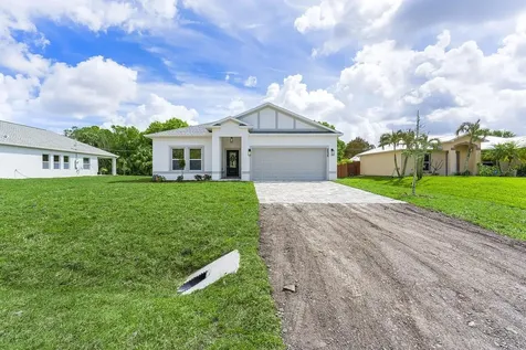 8636 100th Avenue Vero Beach FL 32967