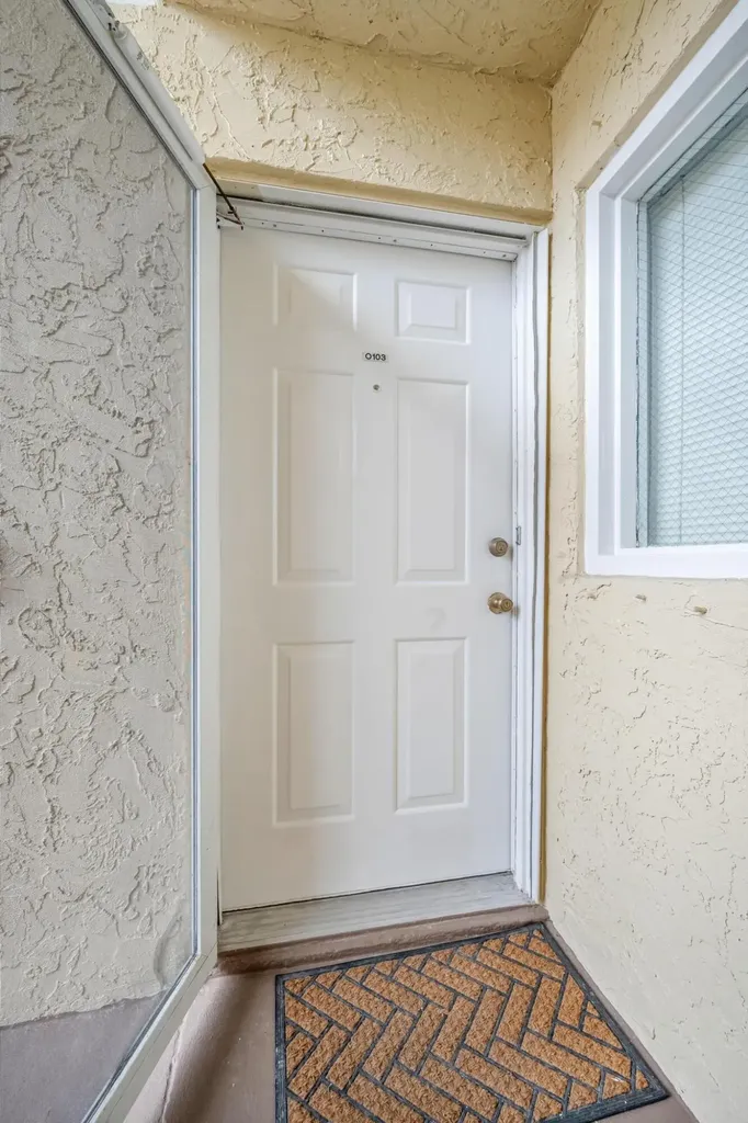 1552 SE Royal Green Circle Port St Lucie FL 34952