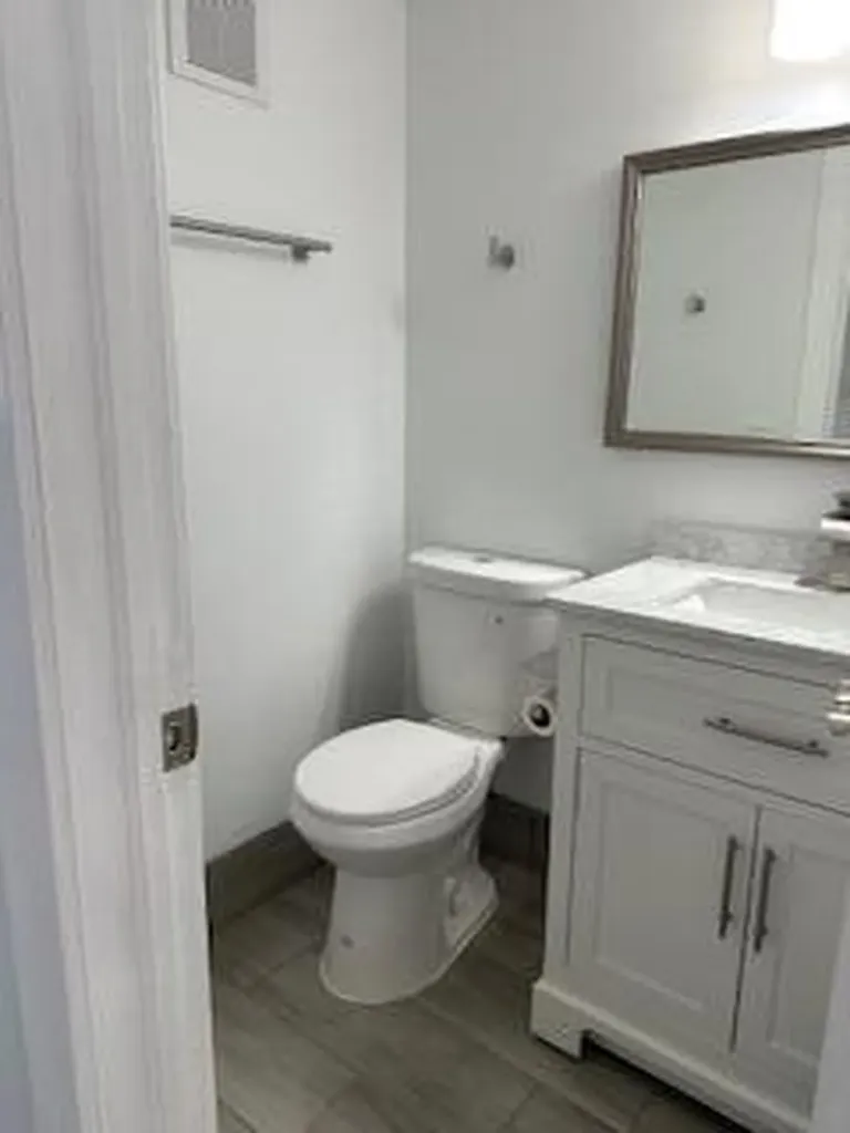 105 E Coventry E West Palm Beach FL 33417