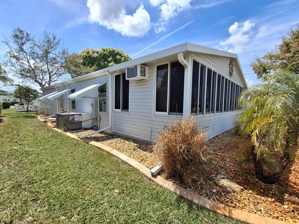 3713 Pendula Circle Port St Lucie FL 34952