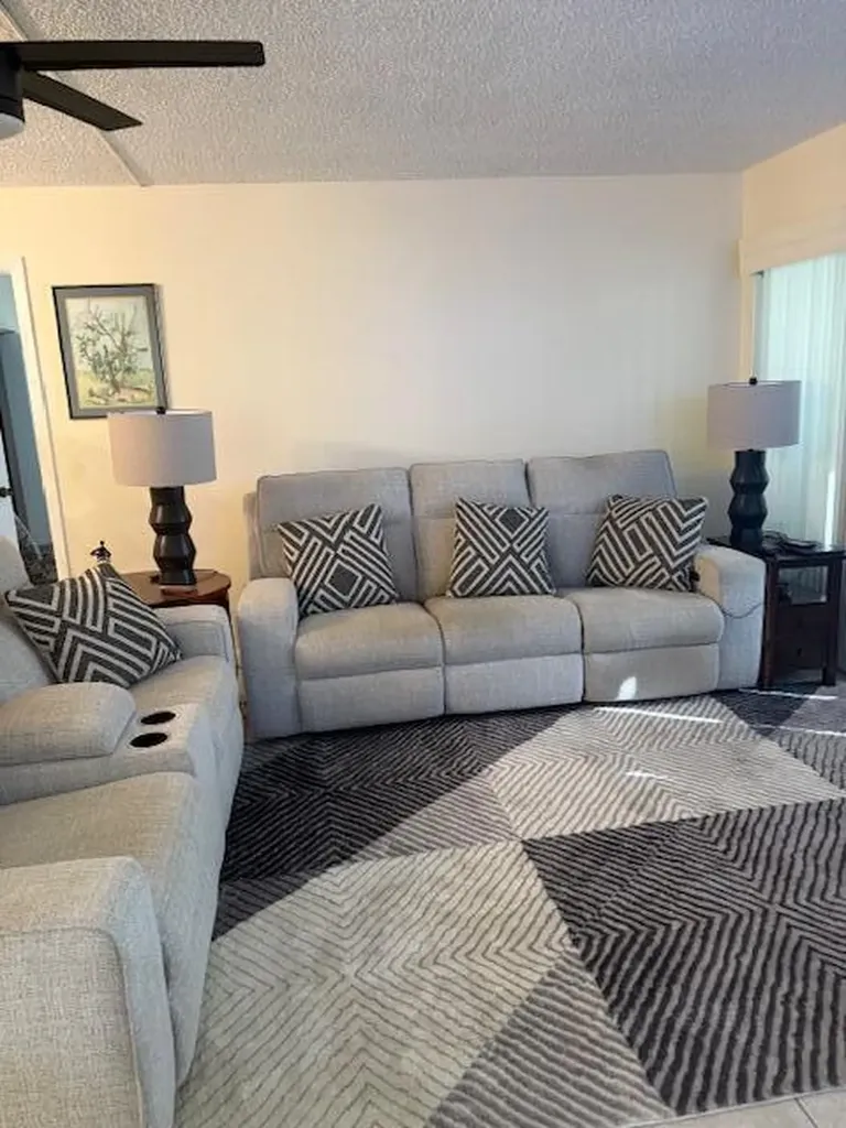 99 Capri C Delray Beach FL 33484