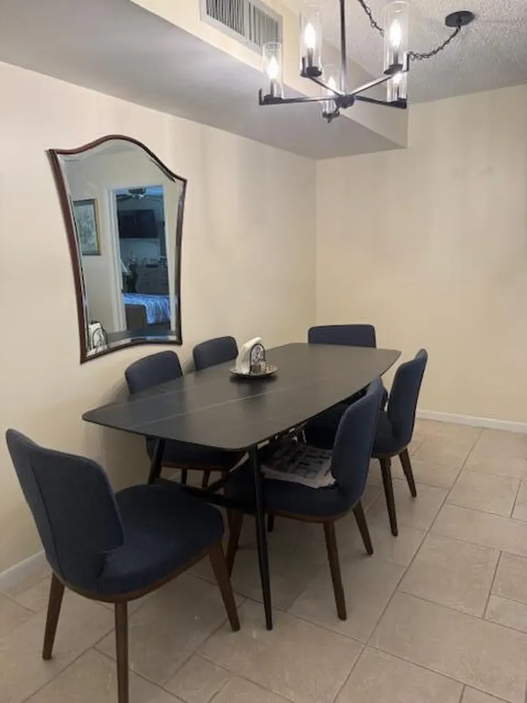 99 Capri C Delray Beach FL 33484