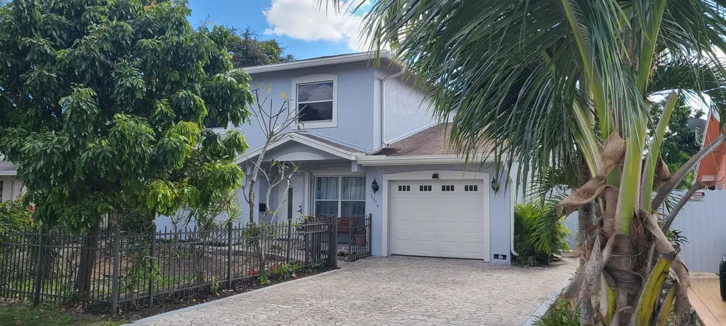 3374 NW 64th Street Fort Lauderdale FL 33309