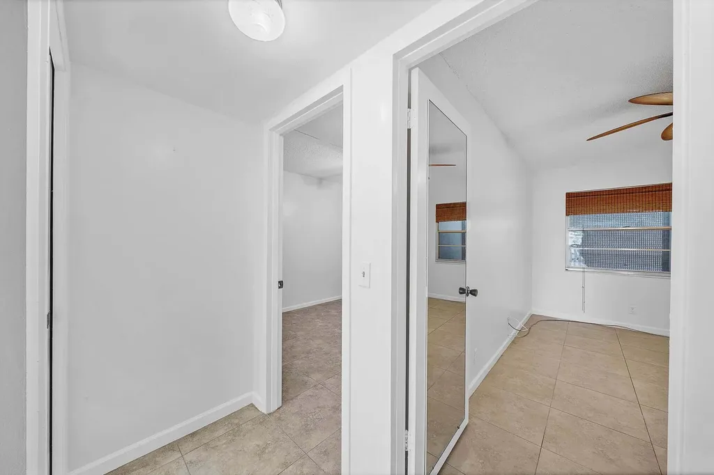 2049 Hythe C Boca Raton FL 33434