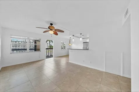 2049 Hythe C Boca Raton FL 33434
