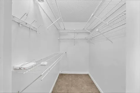 2049 Hythe C Boca Raton FL 33434