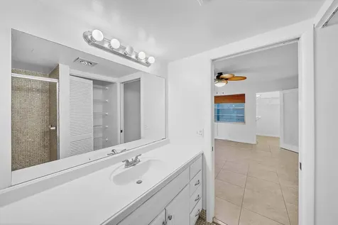 2049 Hythe C Boca Raton FL 33434