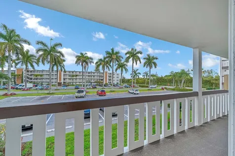 2049 Hythe C Boca Raton FL 33434