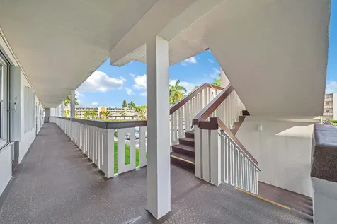2049 Hythe C Boca Raton FL 33434