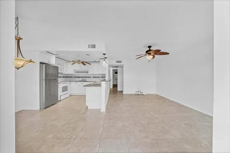 2049 Hythe C Boca Raton FL 33434