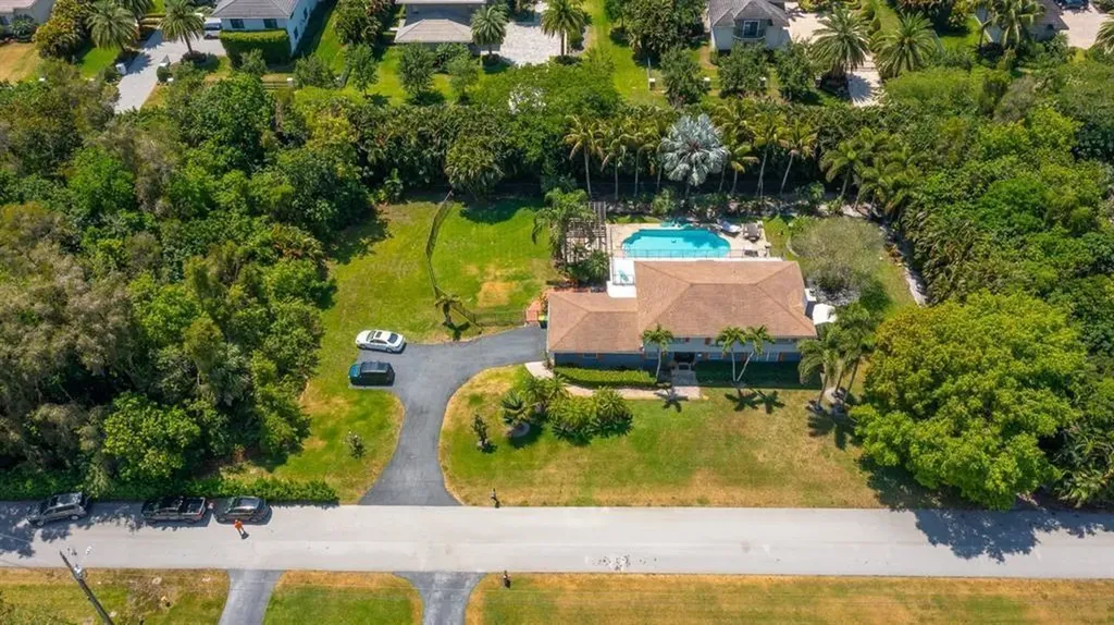 11650 SW 1st Street Plantation FL 33325