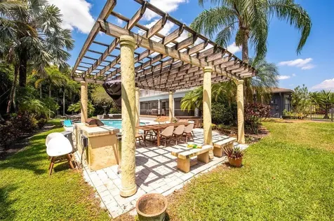 11650 SW 1st Street Plantation FL 33325