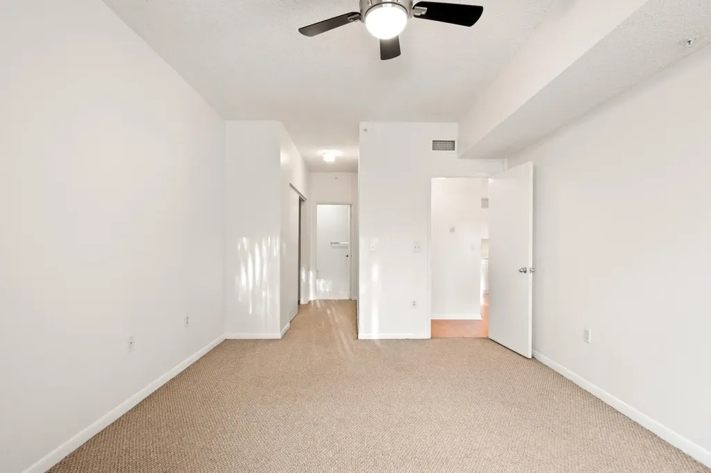 6960 SW 39th Davie FL 33314