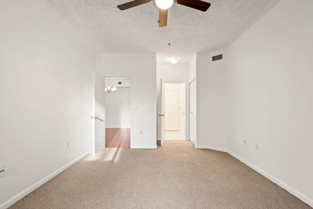 6960 SW 39th Davie FL 33314
