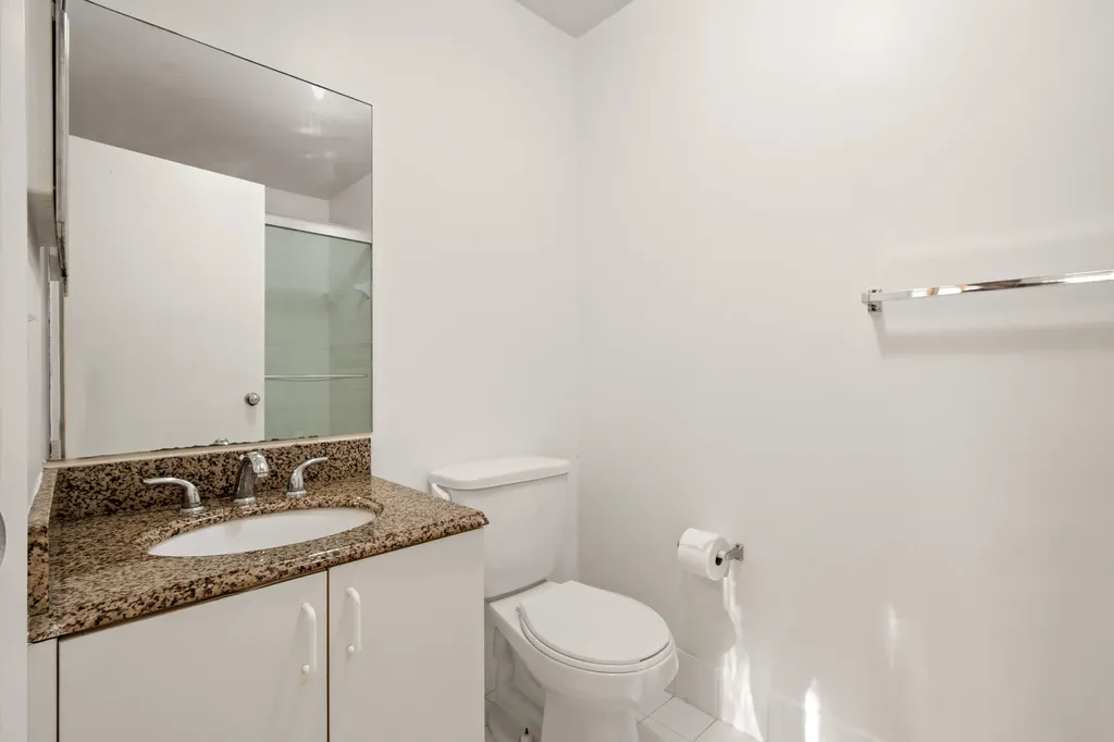 6960 SW 39th Davie FL 33314