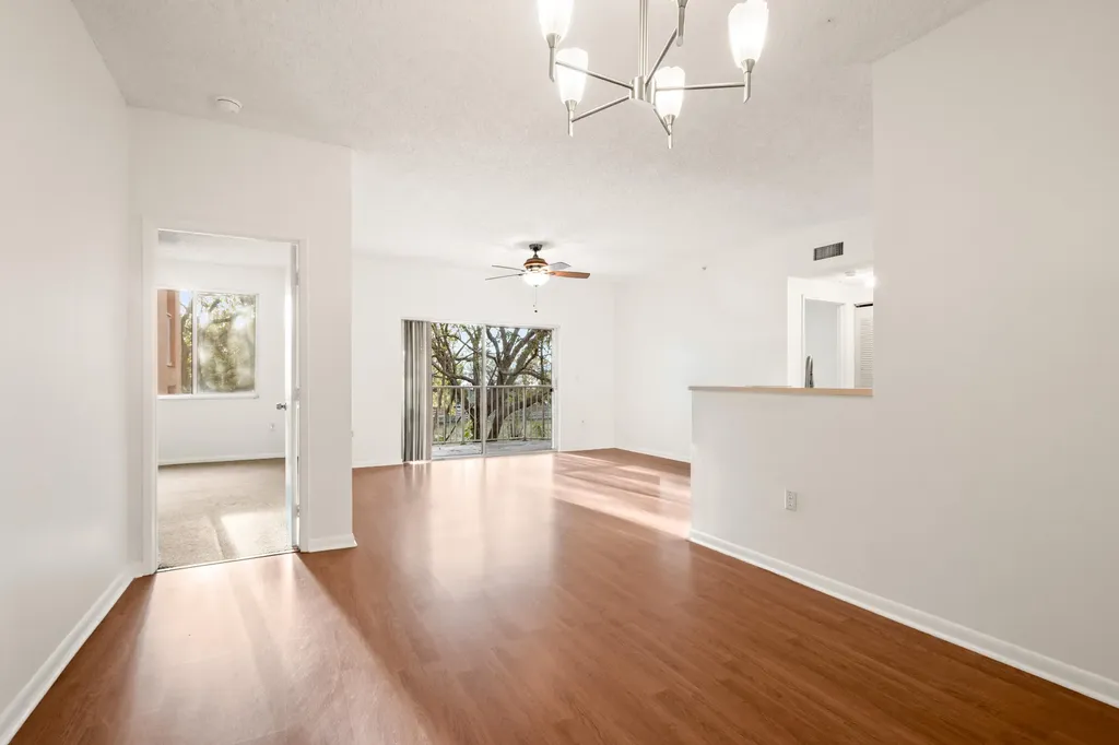 6960 SW 39th Davie FL 33314