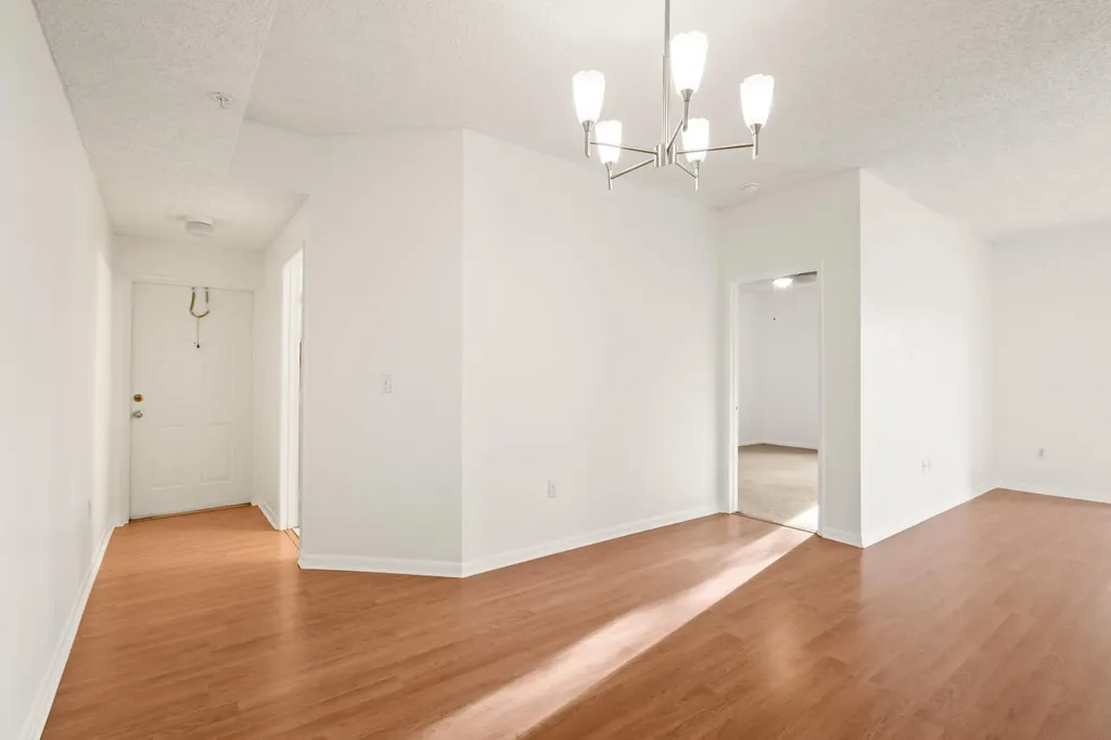 6960 SW 39th Davie FL 33314