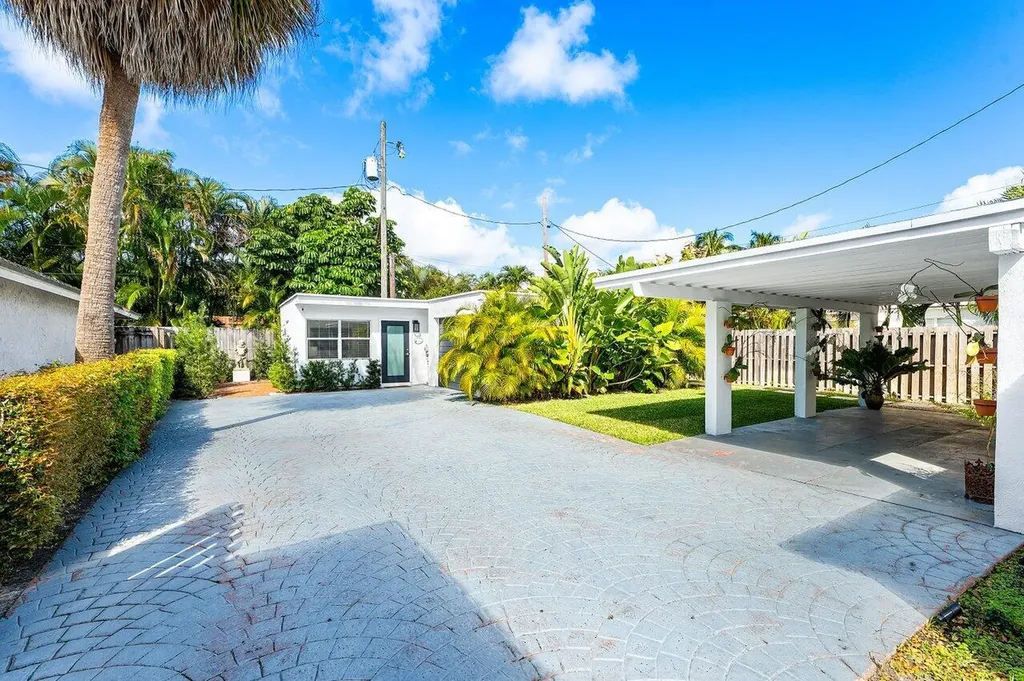 3511 Washington Road West Palm Beach FL 33405