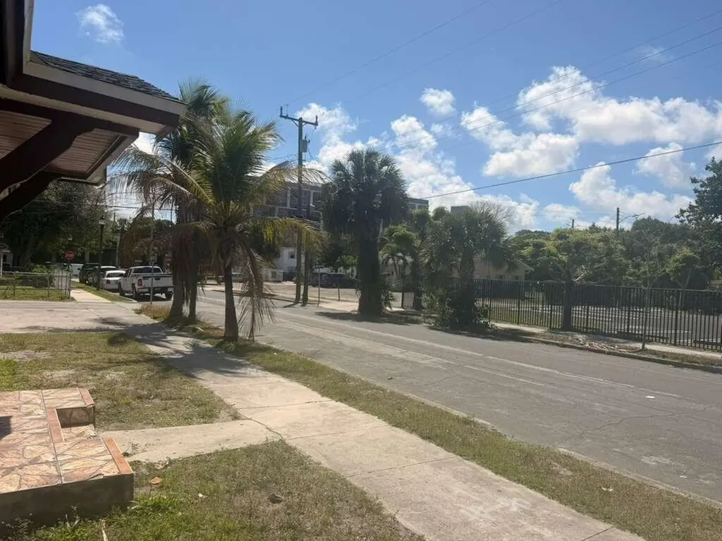 314 Douglass Avenue West Palm Beach FL 33401