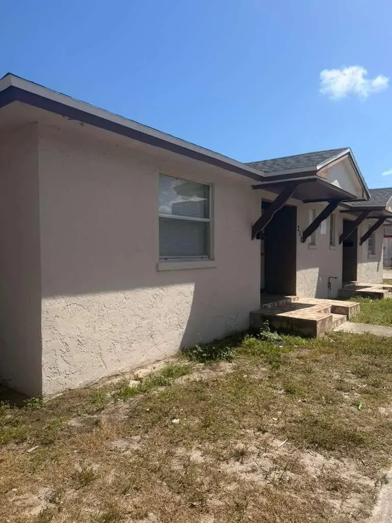 314 Douglass Avenue West Palm Beach FL 33401