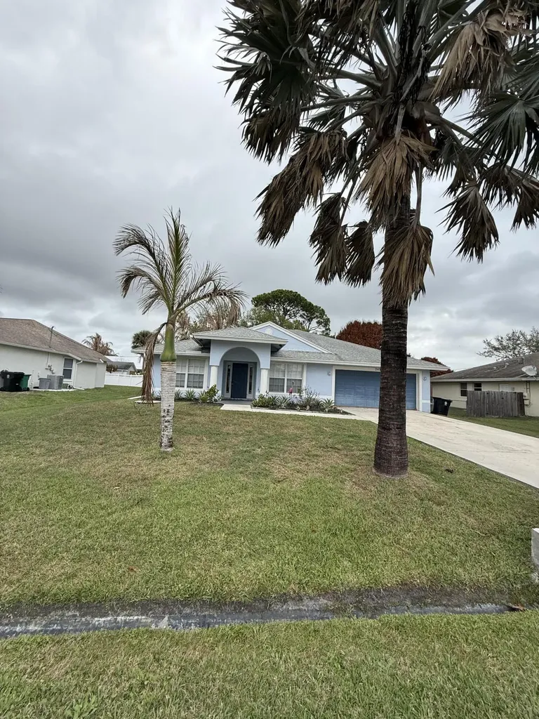 249 NE Glentry Avenue Port St Lucie FL 34983