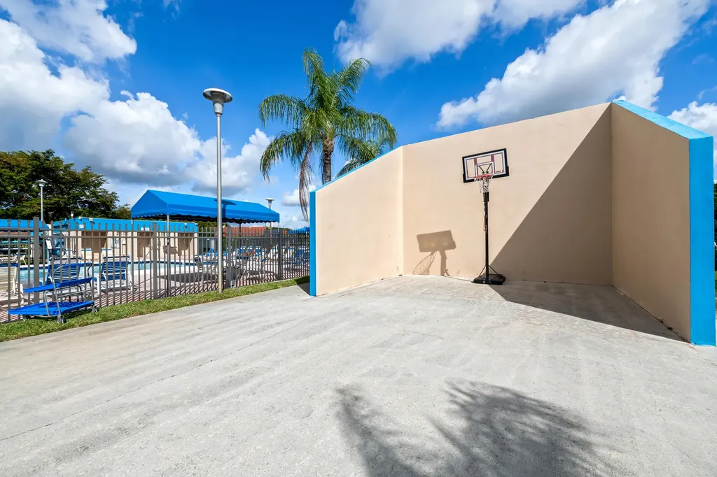 16000 Laurel Oak Circle Delray Beach FL 33484