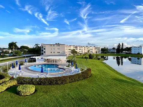 314 Wellington D West Palm Beach FL 33417