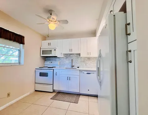 314 Wellington D West Palm Beach FL 33417