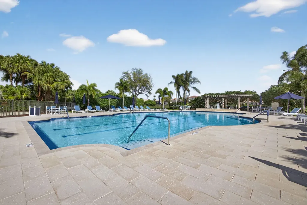 127 Casa Grande Court Palm Beach Gardens FL 33418
