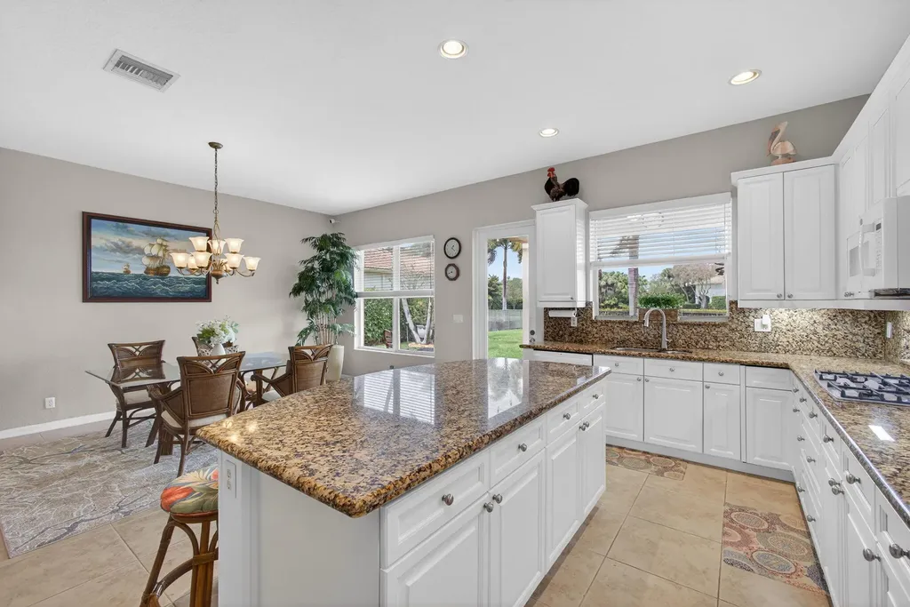 127 Casa Grande Court Palm Beach Gardens FL 33418