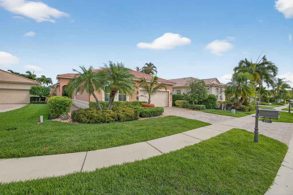127 Casa Grande Court Palm Beach Gardens FL 33418