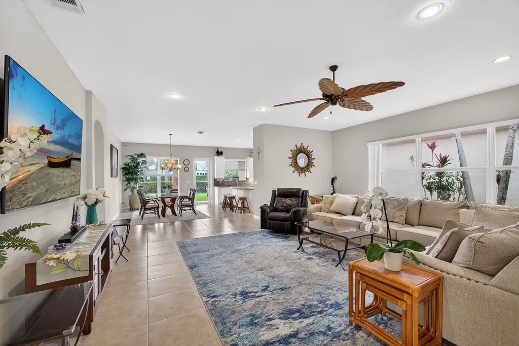 127 Casa Grande Court Palm Beach Gardens FL 33418