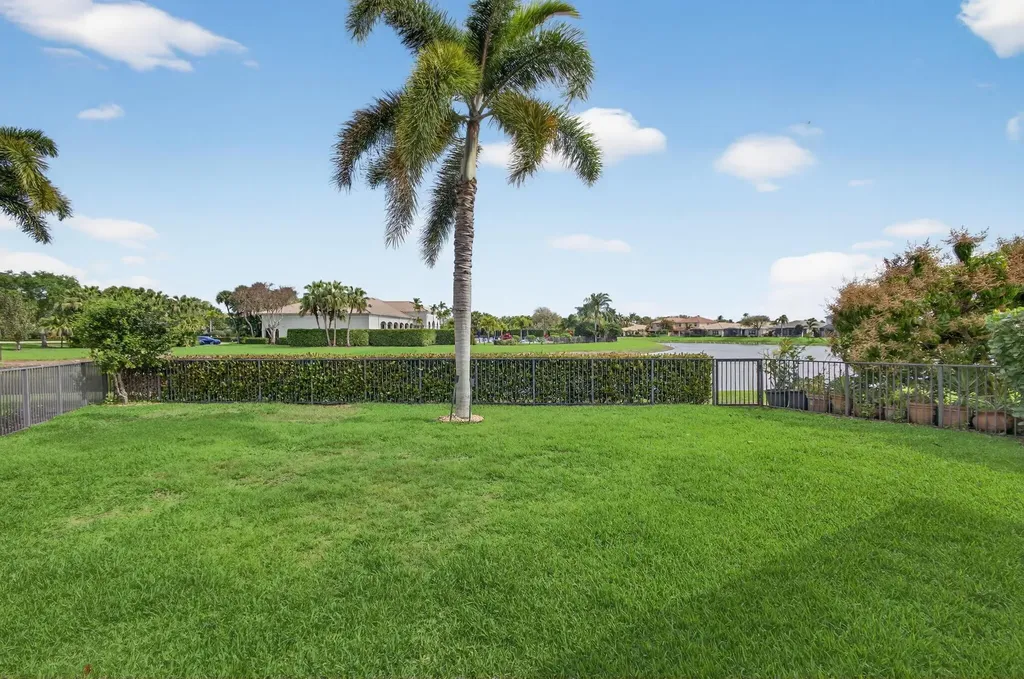 127 Casa Grande Court Palm Beach Gardens FL 33418
