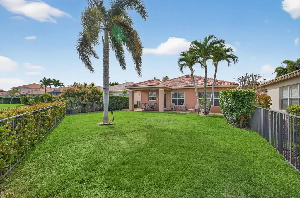127 Casa Grande Court Palm Beach Gardens FL 33418