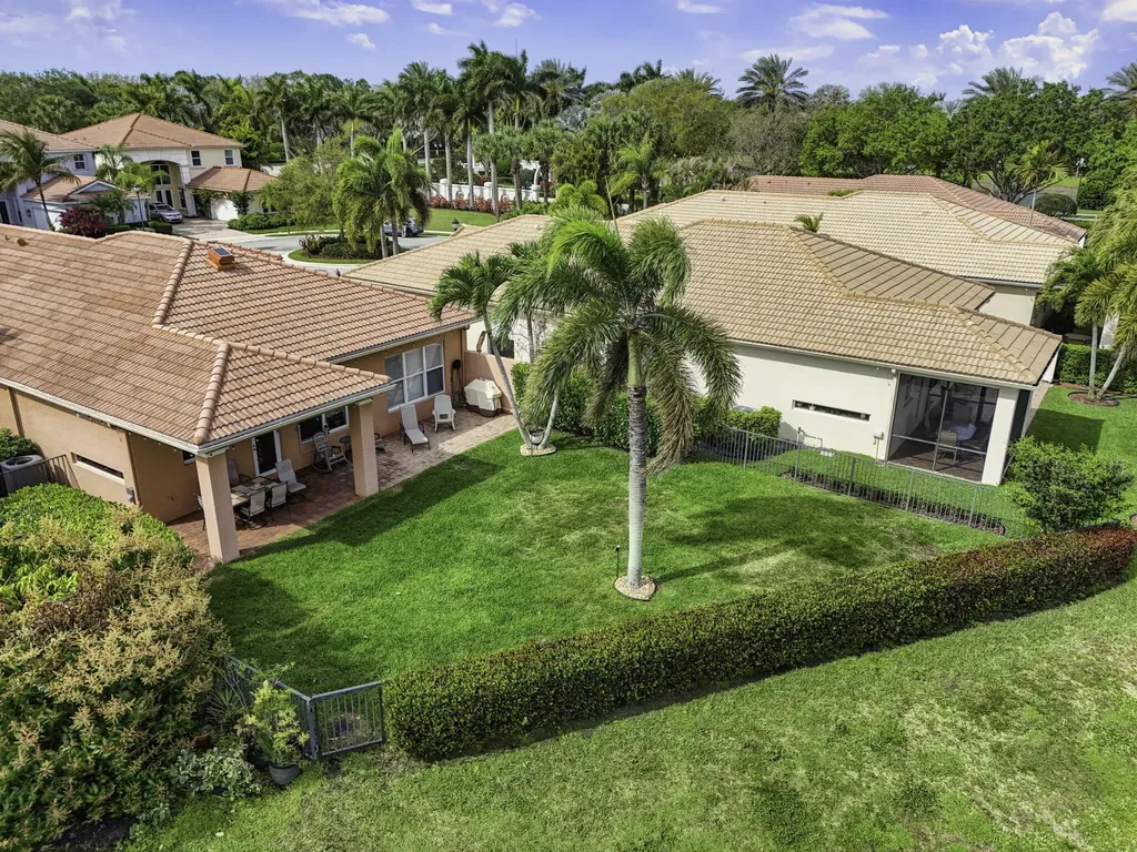127 Casa Grande Court Palm Beach Gardens FL 33418