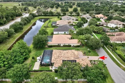8260 Meredith Place Vero Beach FL 32968