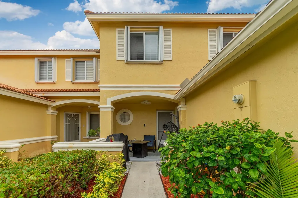 1510 Arezzo Circle Boynton Beach FL 33436